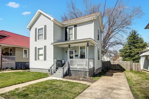 421 Eppley Ave, Zanesville, OH 43701-5603