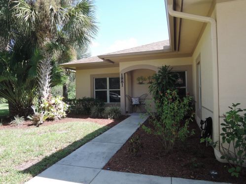 1881 Dove Tail Dr, Fort Pierce, FL 34982-8000