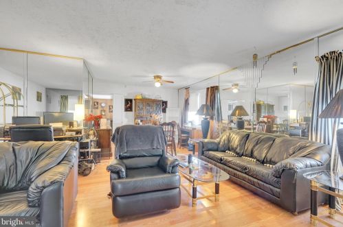 2 Nevada Ln, Willingboro NJ  08046-1315 exterior