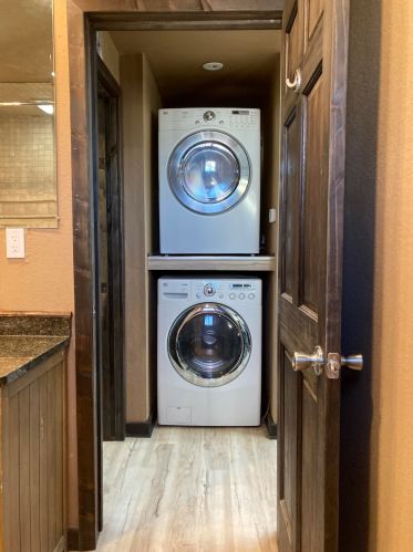 1730 6th St, Milwaukee WI 53204-3911 exterior