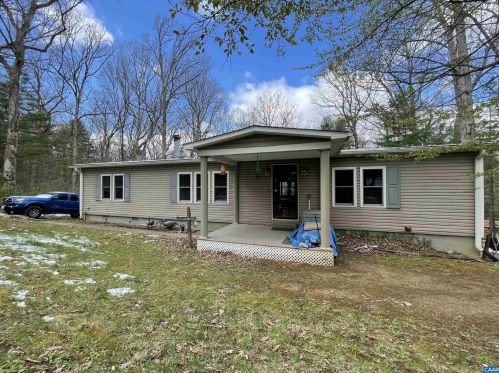 558 Stover Shop Rd, Churchville, VA 24421-2207