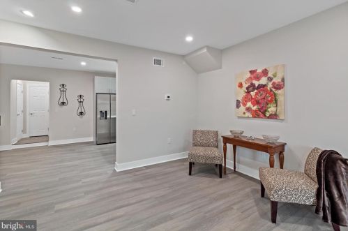 14 Taunton Ave, Berlin Boro NJ  08009-1444 exterior