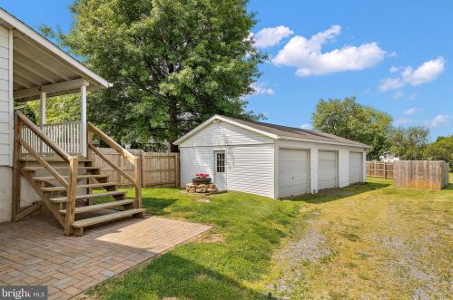 168 Cochran St, Cochranville, PA 19330-1783