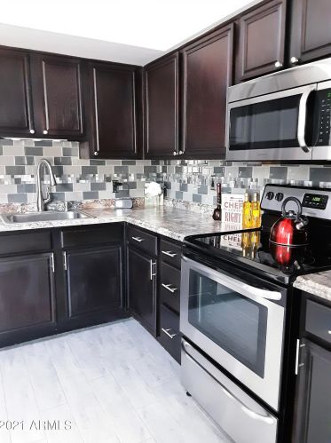 4752 14th St, Phoenix AZ  85014-3798 exterior