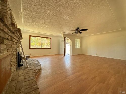 4450 Scotts Valley Rd, Lakeport CA  95453-9470 exterior