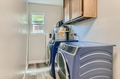 6732 Greenleaf Dr, Citrus Heights CA  95621-6353 exterior