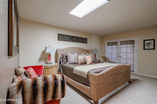 1029 Cactus Wren Dr, Phoenix AZ 85051-8187 exterior