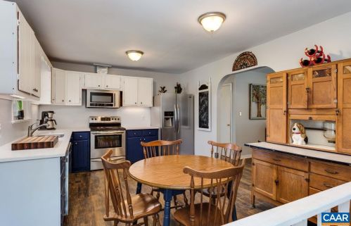 374 Shr Rd, Bybee VA  22963-5236 exterior