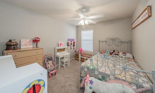 916 Raleigh Path Rd, Denton TX 76208-2907 exterior