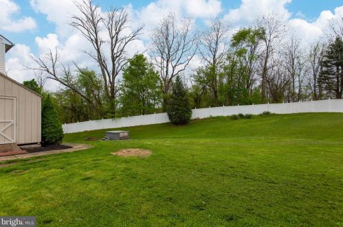 50 Ashley Cir, Gilbertsville PA  19525-8876 exterior