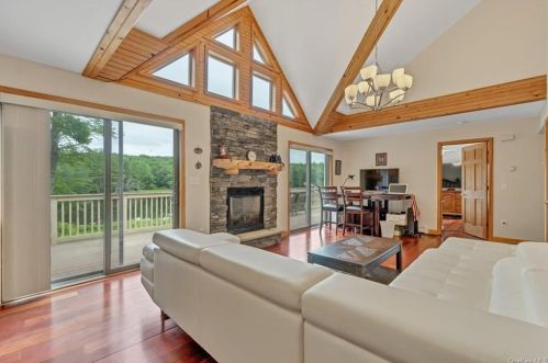 724 Sackett Lake Rd, Monticello NY  12701-4714 exterior