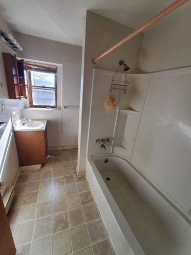 10 Lincoln Ave, Walnutport PA  18088-1646 exterior
