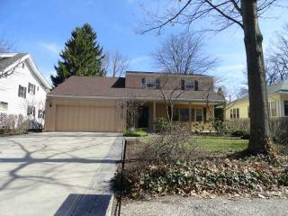 1707 Gilbert Rd, Toledo, OH 43614-4010