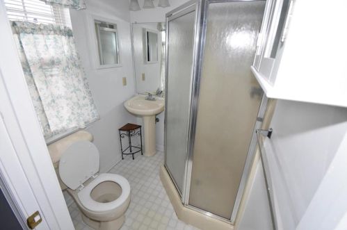 232 Nesquehoning St, Easton PA  18042-6751 exterior