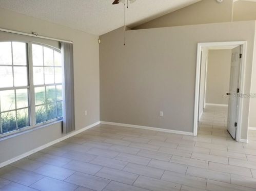 1329 Fallwood Dr, Deltona, FL 32725-9441