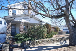 135 Sharpe St, Wilkes Barre, PA 18704-2844
