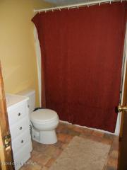 82 Cross Country Ln, Tannersville, PA 18372-7706