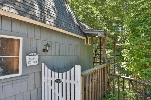 212 Riverside Ave, Ben Lomond CA  95005-9588 exterior