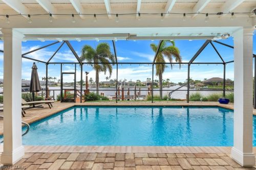 3810 1st Pl, Cape Coral FL  33904-4803 exterior