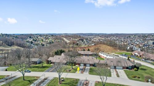 316 Greenwood Dr, Canonsburg, PA 15317-2286