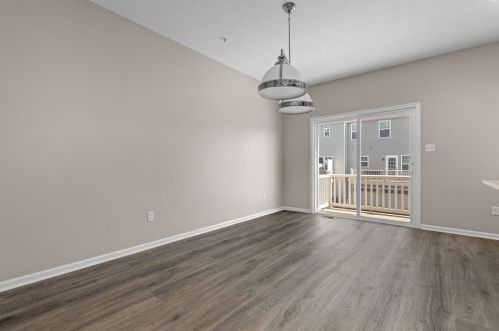 1948 Georgetown Dr, Sewickley PA  15143-1566 exterior
