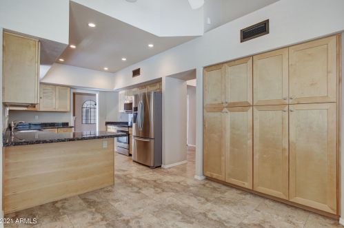 5533 Desert Hills Dr, Scottsdale AZ  85254-5727 exterior
