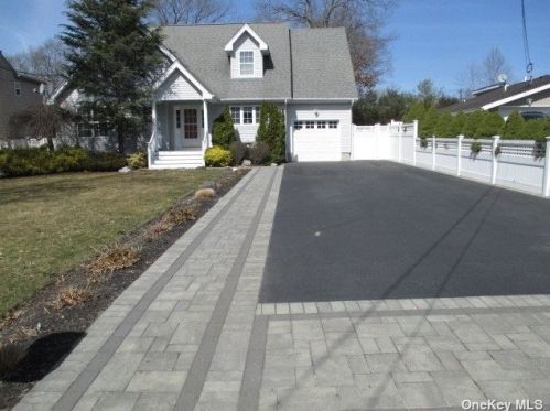 69 Mowbray St, Canaan Lake NY  11772-2113 exterior