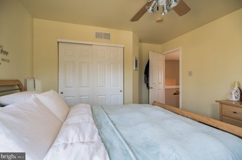 1801 Arbor Ct, Jamison PA  18929-1672 exterior