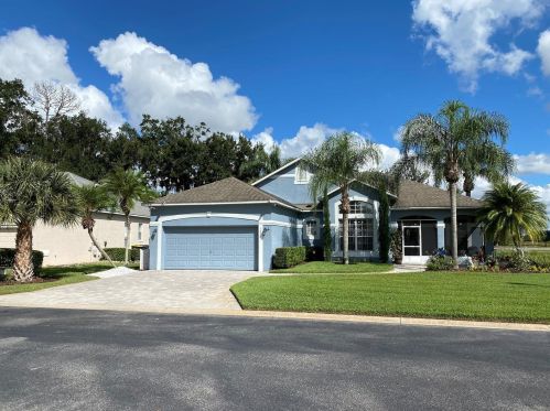 132 Golf Course Pkwy, Davenport, FL 33837-5518