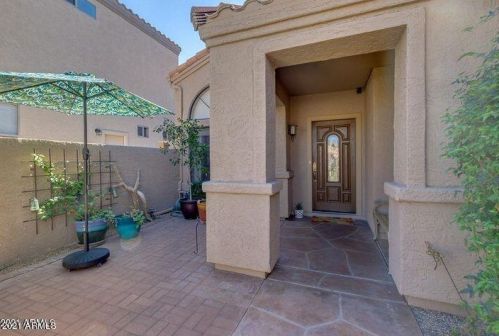 317 Stonebridge Dr, Gilbert, AZ 85234-5792