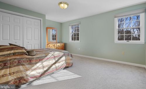 56 Sherwood Cir, West Enola PA  17025-1840 exterior