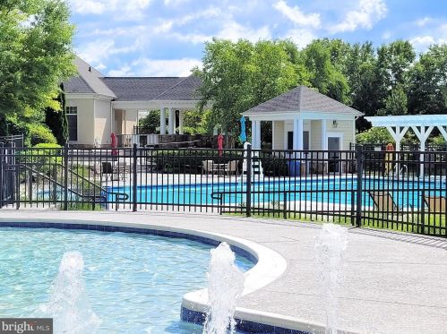 16399 Kramer Estate Dr, Woodbridge VA  22191-6003 exterior