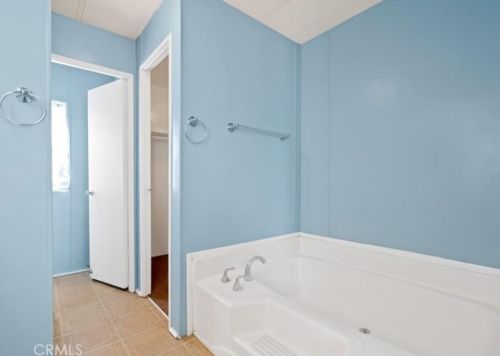 19841 Grand Ave, Lake Elsinore CA  92530-6432 exterior