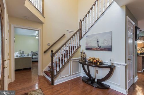 21 Comet Cir, West Deptford, NJ 08096-3728