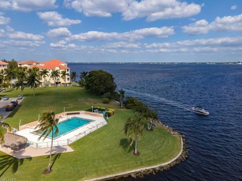 4260 20th Pl, Cape Coral, FL 33904-5423