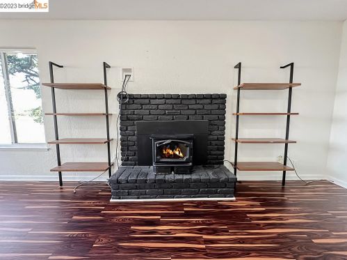 4224 Scenic Ave, West Pittsburg CA  94565-6036 exterior