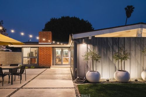 3135 Roxanne Ave, Long Beach, CA 90808-4322