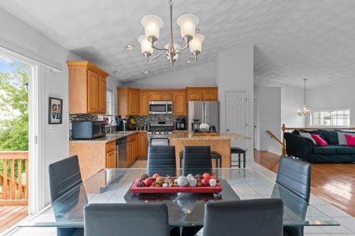 25 Ricci Dr, North Providence RI  02911-2417 exterior