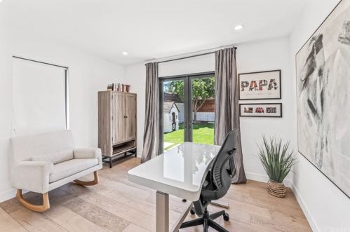 117 Harvard Ln, Seal Beach CA  90740-2508 exterior