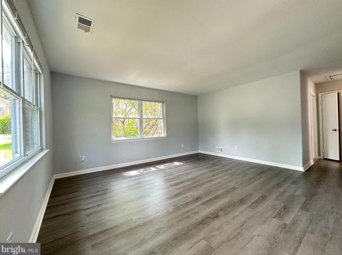 9677 Hagel Cir, Lorton, VA 22079-4316