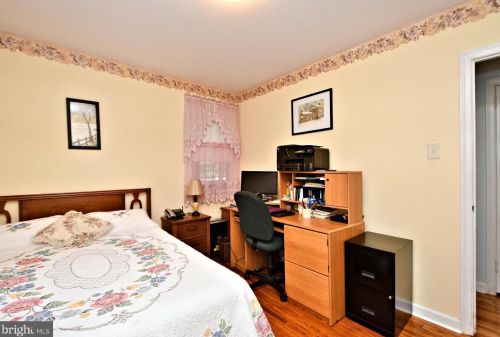 325 Lewis Rd, Limerick PA 19468-1510 exterior