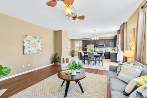 2312 Newcastle Dr, Vacaville CA  95687-8252 exterior