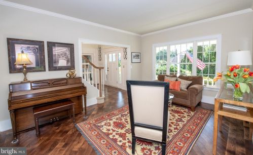 156 Whitney Ln, Southampton PA  18954-1080 exterior