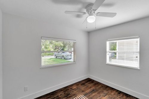 5461 43rd Ter, Saint Petersburg FL  33714-3624 exterior