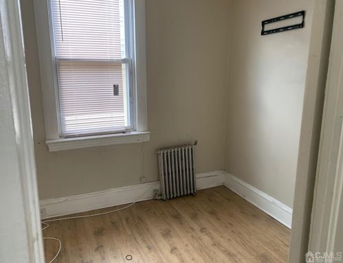 592 Charles St, Perth Amboy NJ  08861-3352 exterior