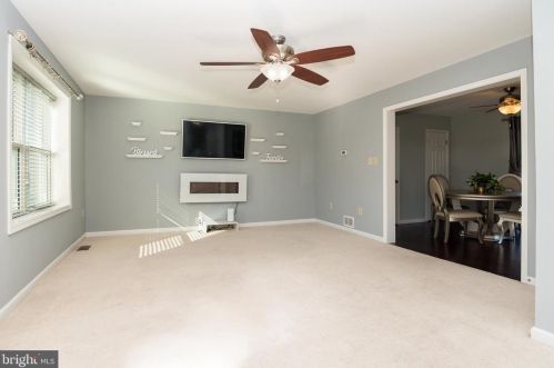 52 Boxelder Ln, Bear, DE 19701-3039
