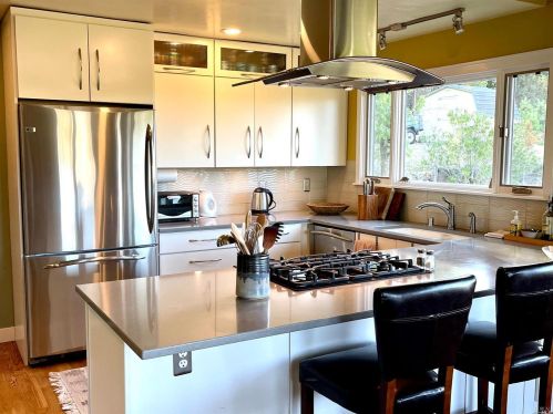 3331 Zaina Ln, Ukiah CA  95482-6962 exterior