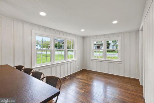 303 Colonial Hwy, Hamilton VA  20158-9056 exterior