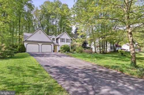 330 Hillside Ln, Kennett Sq, PA 19348-2280