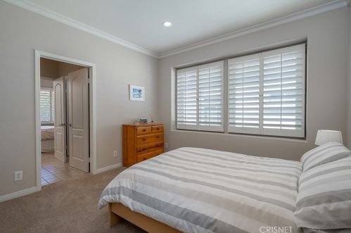 3622 Reina Ct, Calabasas CA exterior